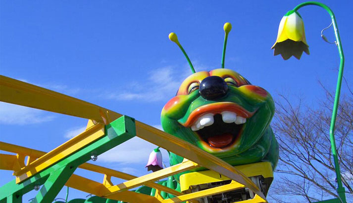 Green worm roller coaster ride